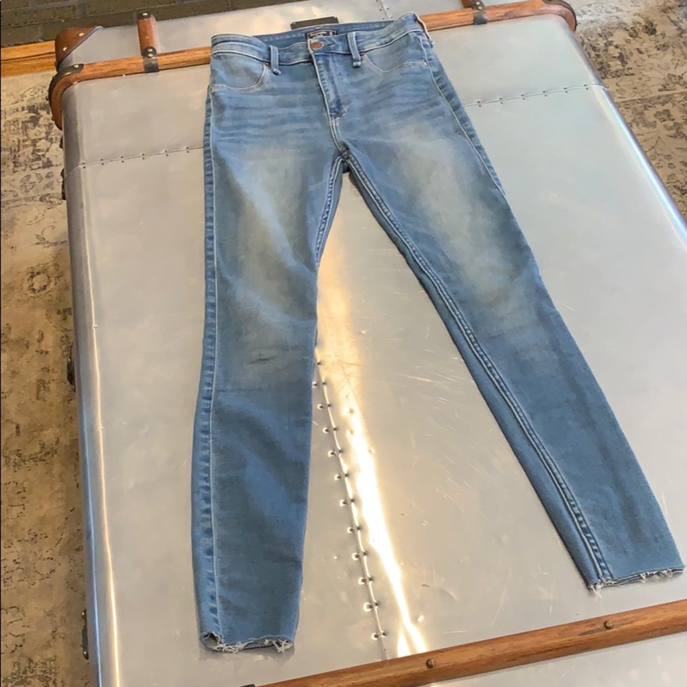 Abercrombie Simone High Rise Jean Jegging